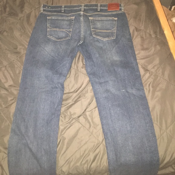 Holister Jeans size 38x32 - Picture 3 of 5
